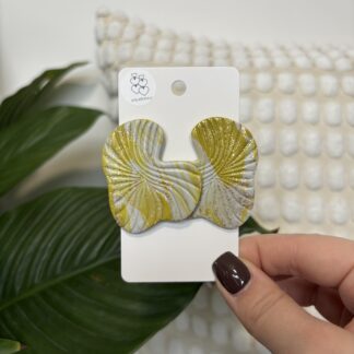 Kolczyki o nieregularnym kształcie